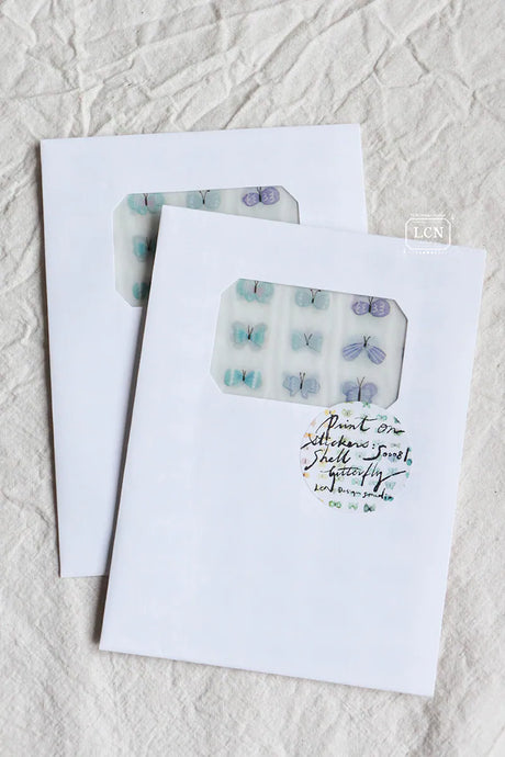 Four sheets of transfer stickers in various colors! Decorate your pages with colorful butterflies to give it the extra touch it needs!

Size: 10cmx15cm