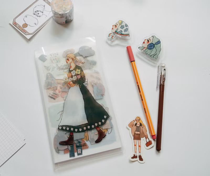 La Dolce Vita - Carry On Multifunctional Folder

Folders designed to make it easy to carry all kinds of paper around, can be carried alone or used with a sweet notebook!

The left side is an L-shaped clip, you can put a ticket stub sticker squarely,
and the right side is a pocket clip, which can hold a sweet notebook just right!


Size: 11.5X20.5 (folded in half) 23x20.5 (unfolded)