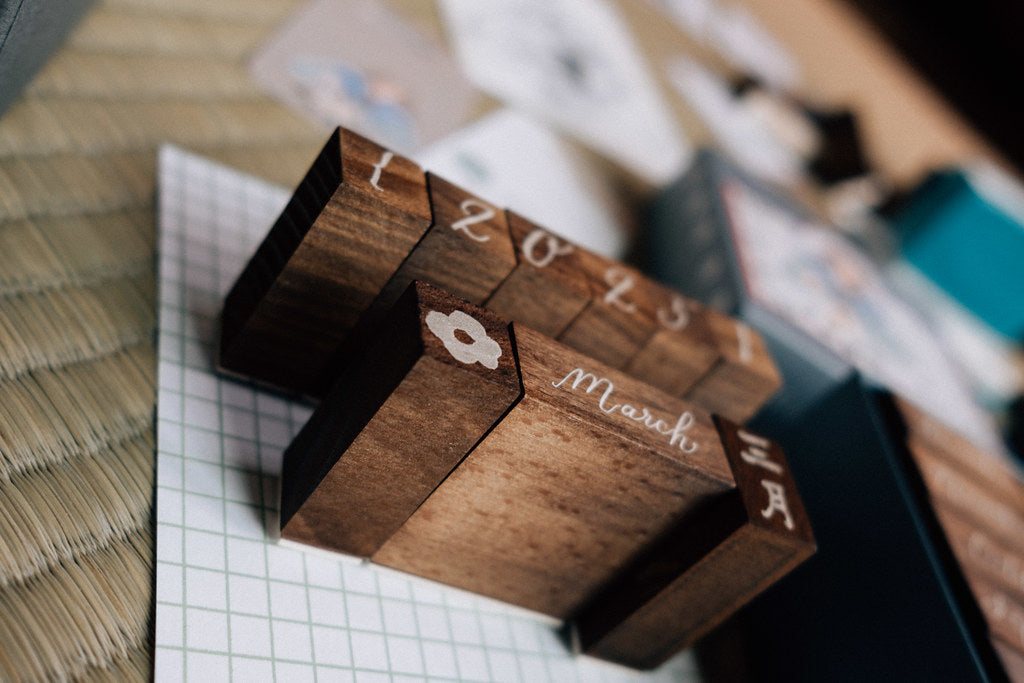 La Dolce Vita - English Months Stamp Set