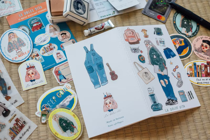 La Dolce Vita - Music Girl Notebook

Listening to the song
and humming will make
life very happy


Blank Pages

48 pages in total.
Paper: Bird of Paradise
Binding: thread binding
Size: 182*110mm


Because the binding is thread binding, there may be threads exposed at the beginning and end.
This is a normal phenomenon and does not affect use.