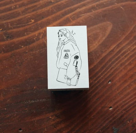 La Dolce Vita - Music Girl Wooden Stamp