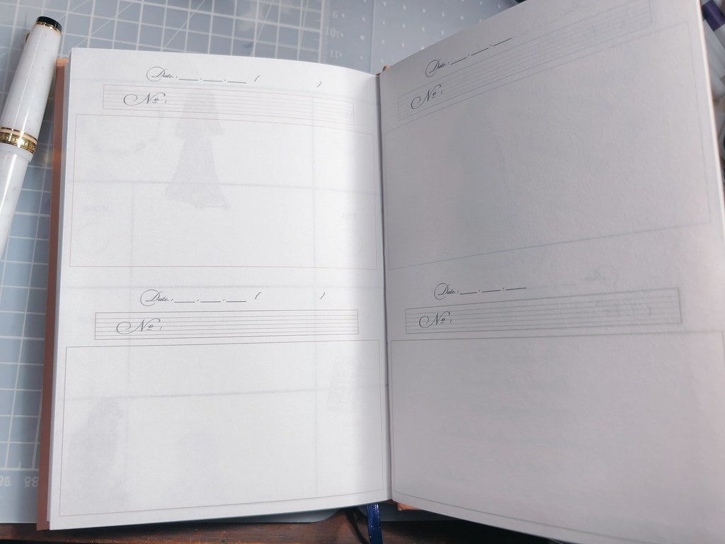 Carefully crafted,
Bringing you a brand new version and format!
The first part is the monthly plan, followed by the weekly plan for 54 weeks.

Highlights:
1. Fill in the date yourself
2. Months from January to December
3. Monthly Notes: 12 patterns in total
4. 54 weeks in total
5.Two styles that we think are the most useful
6. Weekly Notes: 18 patterns, cycled 3 times
7. There is a book cover!

Can be flattened 180 degrees!
A total of 160 pages perfectly bound
Inside page: Bird of Paradise 75g
Size: 168x182