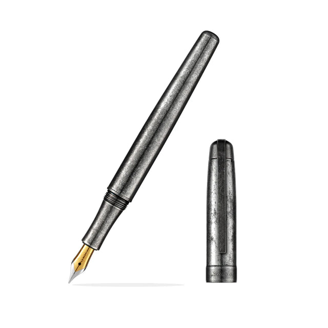 Matte metallic color

It has a "Distressed" or "aged" color and brings an elegant retro look, which earns a global favor among those who have favor on handwriting.

It has an excellent weight balance that provides a comfortable writing experience.&nbsp;
Sleek, spring-loaded pocket clip for secure carrying.