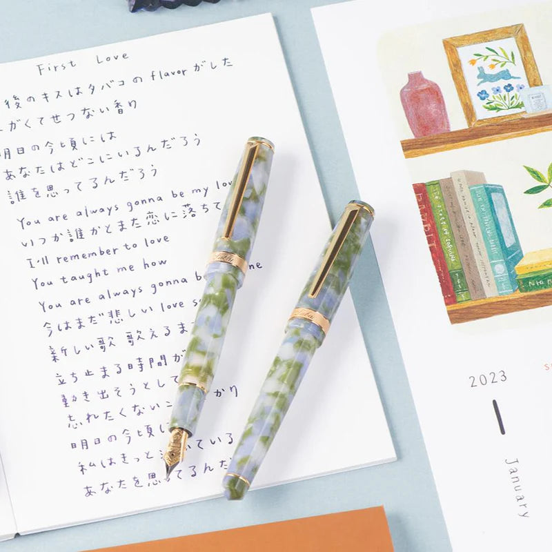 The Laban Rosa collection offers a fresh, modern look with its compact size and vivid colors. Lightweight and well-balanced, it’s the perfect choice for first-time fountain pen users. Fitted with a smooth steel nib and gold-plated trim, the Rosa brings style and ease to everyday writing.

Fresh and Fearless Spring: Lilac

Lilacs always bloom for Easter, and after Easter, the daytime gets longer. We see hope for tomorrow through the flourishing spring; it is a fresh and fearless season.


Light bluish-purple