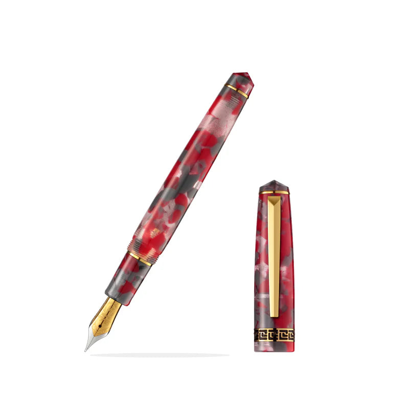 The Laban Rosa collection offers a fresh, modern look with its compact size and vivid colors. Lightweight and well-balanced, it’s the perfect choice for first-time fountain pen users. Fitted with a smooth steel nib and gold-plated trim, the Rosa brings style and ease to everyday writing.