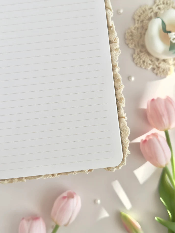 leelajournals Calico Cat A5 Notebook (Dotted, Lined)