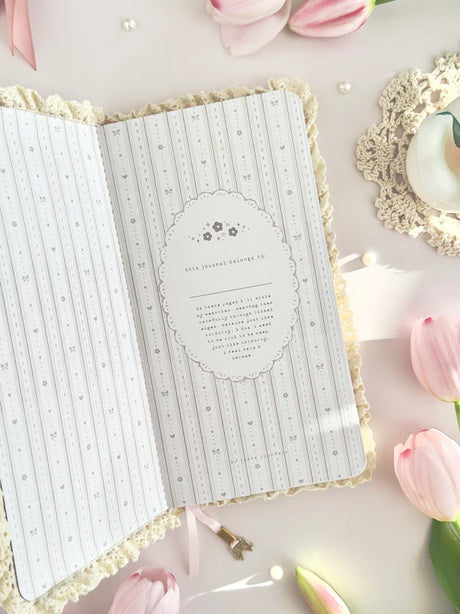leelajournals Cherry Cake TN Notebook (Dotted, Gird)