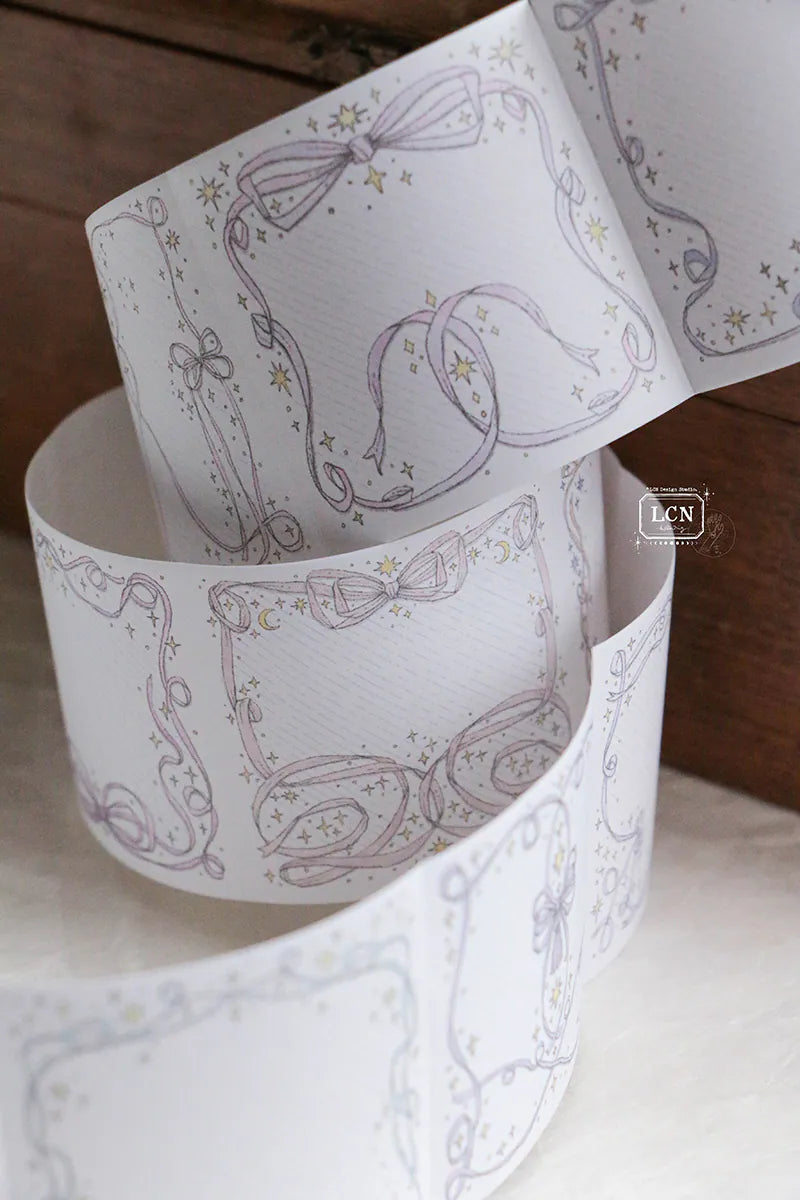 Lin Chia Ning Memo Sticker Roll - Bow Frames

A whimsical peel‑and‑stick memo roll featuring delicate bow‑themed frames.&nbsp;

Size: 5cm x 10M&nbsp;
Loop: 95 cm&nbsp;
Simili paper