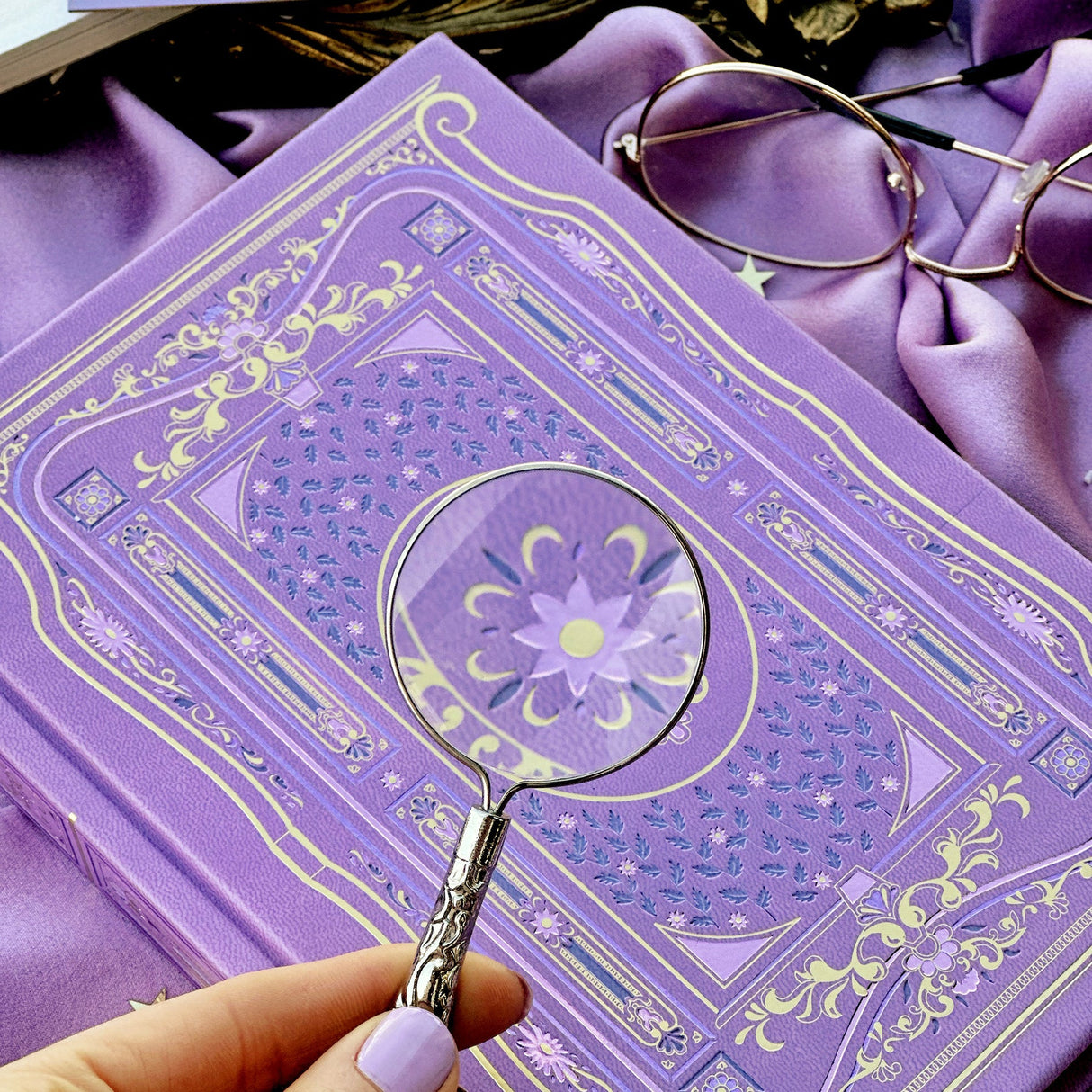 Literati Journal - Wisteria Dotted