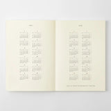 
MD paper offers excellent writing comfort and prevents bleed-through, even with a fountain pen. Sewn and bound flat, it's a simple, high-quality diary whose streamlined design takes advantage of the quality of the material and inspires the user's creativity.
MD paper is used not only for the main text but also for the cover and endpapers, ensuring the ultimate writing experience.
