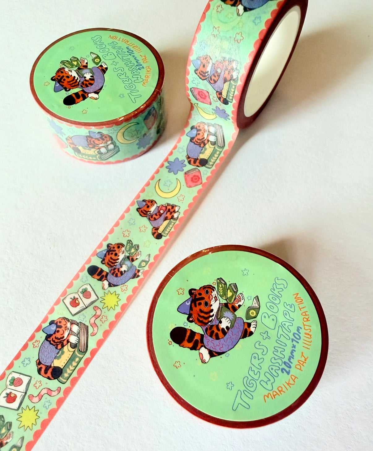 Marika Paz Illustration Washi Tape - Tigers and Books

A washi tape full of sweet tigers reading books!