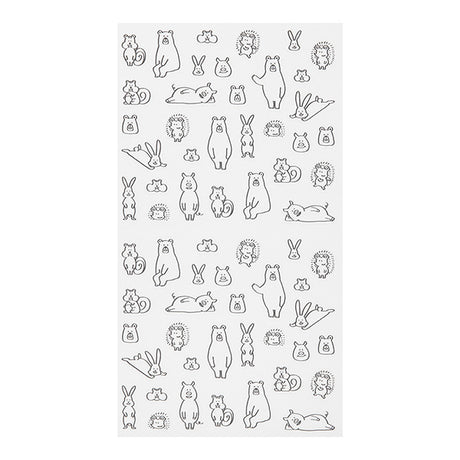 The "Talking Forest Animal Pattern" is a slightly surreal design featuring forest animals such as bears and rabbits drawn with a loose touch. You can express your mood of the day with the unique expressions of the cute forest animals.