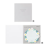 The "Wreath" design features delicate white florals in a wreath. It has a simple and easy-to-write design. If you peek out the die-cut part from a notebook or notebook, you can even use it like a bookmark.&nbsp;

The bottom of the sticker is glued, and when attached, the top floats slightly. The glue part is cut out as little as possible to prevent tearing when flipped.

Includes 20 notes in each package