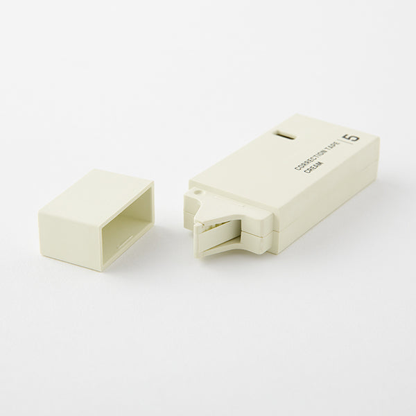 Midori MD Cream Correction Tape 5mm A cream-colored correction tape designed especially for the MD Notebook, to maintain the beauty that has captured so many hearts.