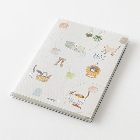 This diary is irresistible for cat lovers, created by Sayo Koizumi, a true cat lover and illustrator with the concept of "getting closer to cats." The theme for the 2027 edition is "12 Months with a Home Cat." A diary of soft-tone cat illustrations + columns by illustrator Sayo Koizumi. We've packed plenty of ways to spend your time at home with your cat. We have carefully selected relatable and cute poses and angles that cat lovers will love, featuring many gentle illustrations that let you enjoy the chang