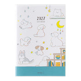 A fun diary with illustrations&nbsp;that change every month

Month: Starting January 2027 (15 months)
Weekly: Starting January 2027 (12 months)

A planner recommended for those who want to write lots of schedules and notes. Comes with convenient indexes. After each month's monthly block page, there is a two-page one-week spread (right side memo) page.