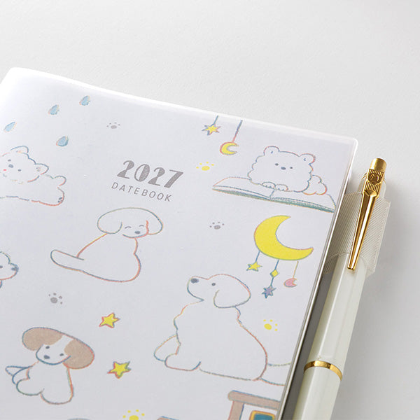 A fun diary with illustrations&nbsp;that change every month

Month: Starting January 2027 (15 months)
Weekly: Starting January 2027 (12 months)

A planner recommended for those who want to write lots of schedules and notes. Comes with convenient indexes. After each month's monthly block page, there is a two-page one-week spread (right side memo) page.