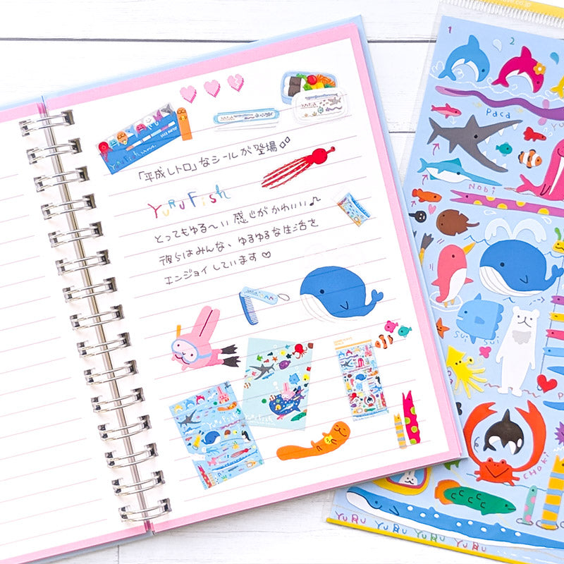 A sticker that incorporates Mindwave's character goods into miniature size is now available!
A large collection of "Heisei retro" characters who feel nostalgic and emo!
The pieces also include items that were actually on sale, so we recommend that you enjoy looking at every detail.

H175×W90mm
Transparent PET
1 Sticker sheet included