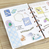 An illustration sticker with the theme of the peaceful daily life of animals is now available!
It features a gold rim around the seal.
Please also pay attention to the sheer piece design.