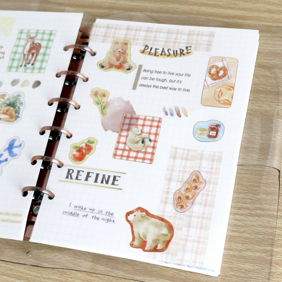 An illustration sticker with the theme of the peaceful daily life of animals is now available!
It features a gold rim around the seal.
Please also pay attention to the sheer piece design.