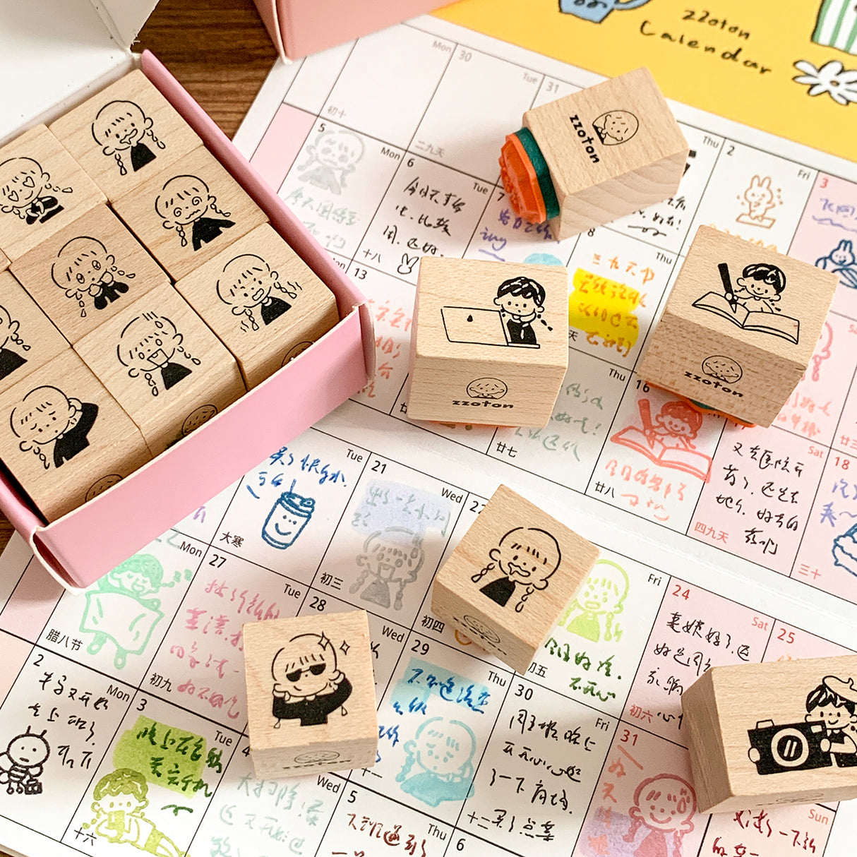 Molinta Stamp Set - Little Emoji 2nd Collection

This adorable set features 9 tiny expressive emoji‑style designs that bring fun, character, and a touch of whimsy to every page. Whether you're marking moods, highlighting important notes, or decorating spreads, these stamps make everyday planning feel more delightful.

Each stamp is approximately 15mm x 15 mm