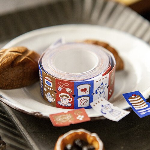 An assortment of stickers with drinks and sweets that pair well together to bring a cozy atmosphere anywhere you place them.

- Label Size 21.5 x 12 mm
- 6 Designs, approx. 500 labels per roll
