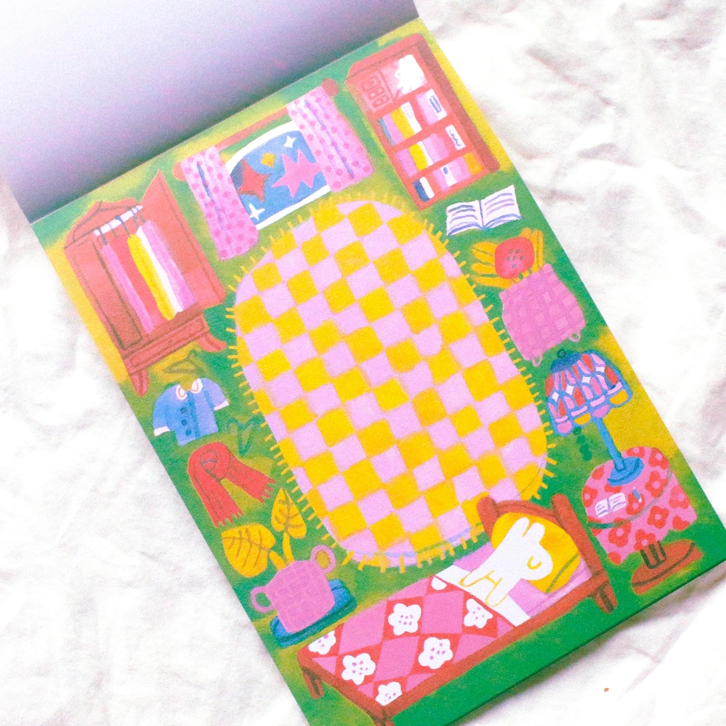 Based on a cozy house, this is a 100 x 140mm memo pad with 100 sheets and 4 different designs.

Great for journaling or jotting down a quick to do list!