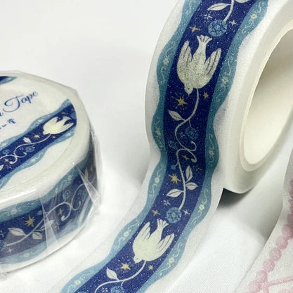 Masking tape designed by A La Kardo. This tape is called sugar washi since it is dusted with sparkles that look like small grains of sugar.

Add a creative touch to any project with this beautiful washi tape! Perfect for crafts, journaling, snail mail, and more.&nbsp;

20mm x 10m
Made in Japan