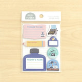 These flake sticky notes are designed by illustrator eric.
They feature a weak adhesive, full-surface adhesive, and are die-cut so you can write on them with water-based pens, oil-based pens, or pencils.
Perfect for quick notes or adding decoration to your planner.

7 designs x 20 each (Total 140pcs)
Weak-adhesive
Includes 1 pack
