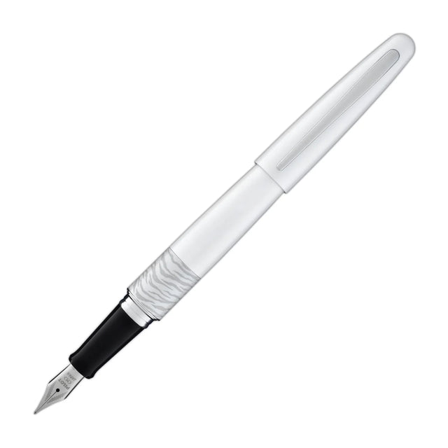 The Pilot Metropolitan Animal Collection brings a bold and stylish edge to everyday writing with its variety of animal prints that gives each design its own distinct pattern.