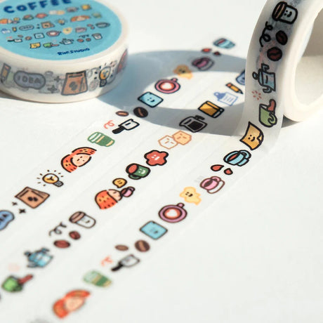 Coffee Mini:

Are you a coffee lover, would you say no to a beautiful latte? Or you are more like a cold brew person? Or you just like it simple and black.

Here we have the coffee mini washi tape, it brings you all the elements related to coffee.
 My dear coffee lovers, what are you waiting for?