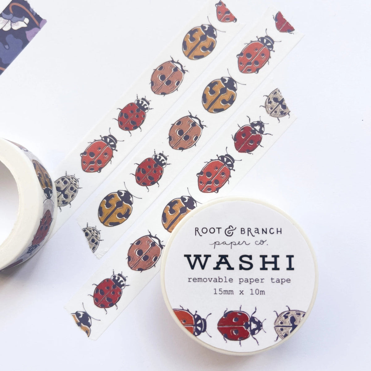 Our ladybugs washi is a lightweight decorative tape printed on mulberry paper. It is removable and leaves no residue, making it perfect for scrapbooking, stationery, crafts and more.
