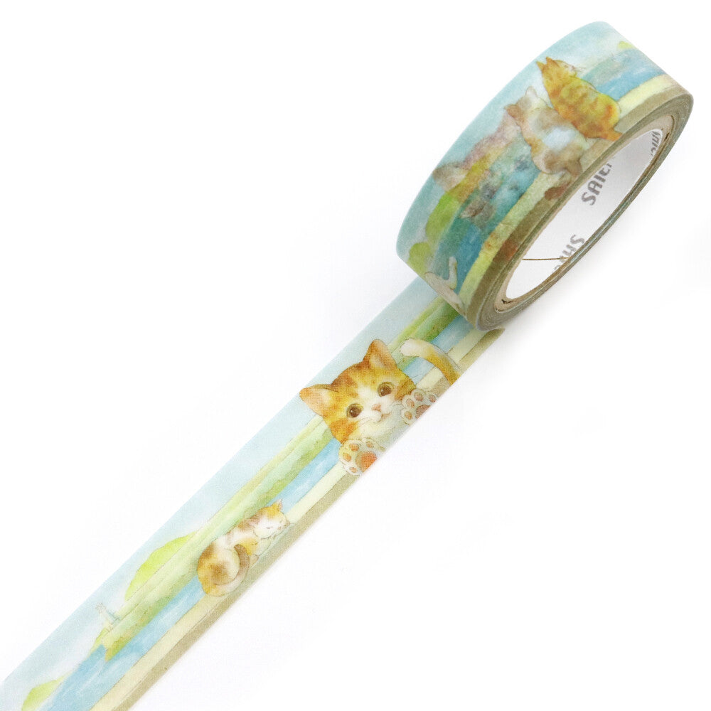 A simple, sunny strip of watercolor cats enjoying island life. Soft colors, gentle details, and the translucent texture of Japanese paper make this tape easy to pair with any layout. Sized 15mm × 7m, it adds a light tropical touch to journals, planners, and everyday craft projects, cute, calm, and effortlessly versatile.