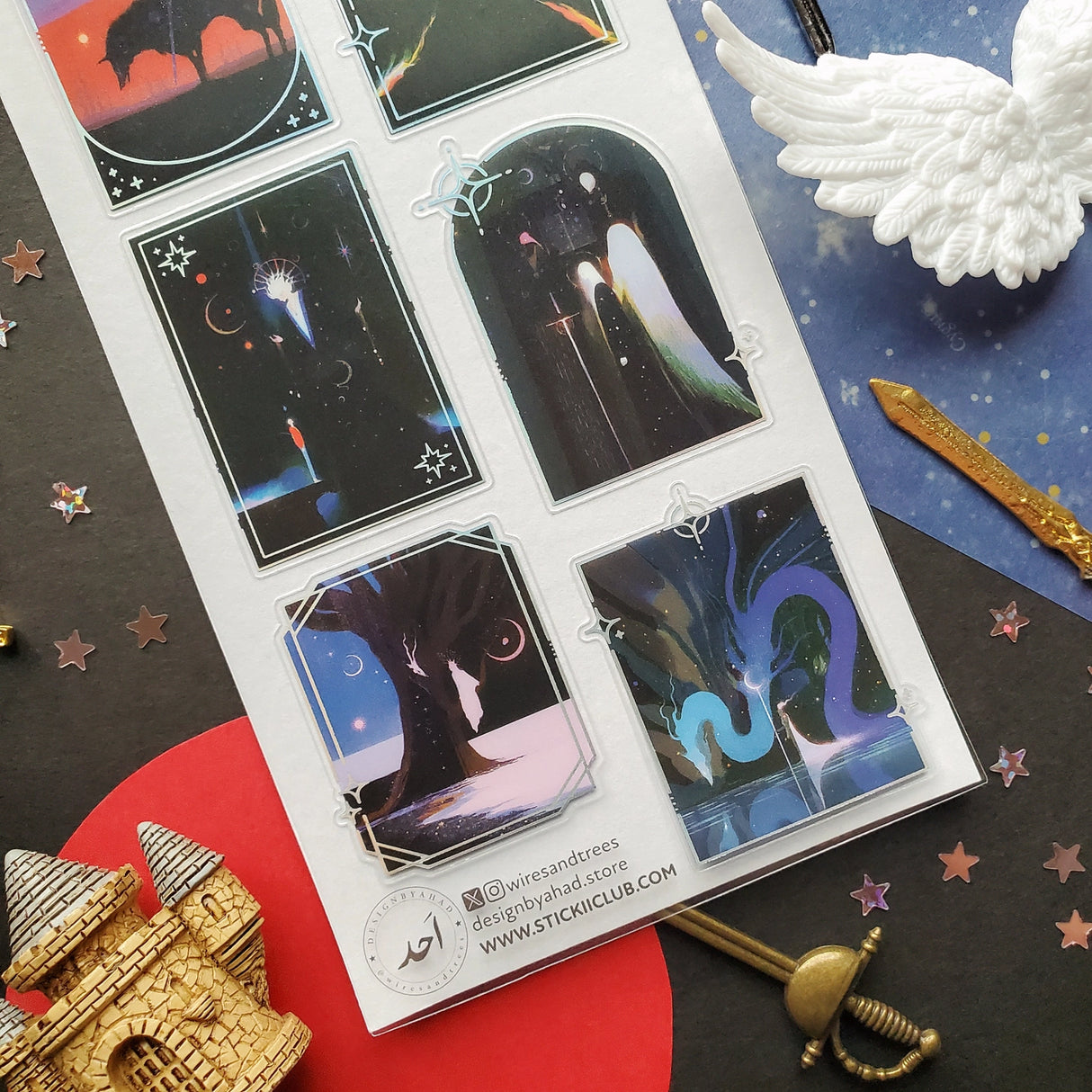 🌑🗡 When the sun clocks out, the cosmos clock *in* and the real fun begins. In @wiresandtrees’ luminous nightscape, EPIC is too chill a word to describe what feels like snapshots from the coolest adventures (take us with you). Who wouldn’t want to tag along just to see what on earth (or… not on earth) happens next?