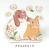 This clip can be rotated 360° and reoriented to suit the application.
The transparent clip makes you feel happy when you suddenly see it in your daily life.
If you like rabbits and are fans of Shinako, they are so cute that you will want both patterns. It's perfect for your own everyday use as well as a gift!

Size: 49 x 48mm
Material: Acrylic