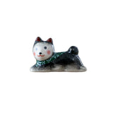 These cute ceramic rests are a perfect stationery addition to your desk! Use them for pens, paint brushes, or take them to your kitchen as a chopstick rest!

Size:2"L
Material: Porcelain
Weight: 1.6 oz
Origin: China