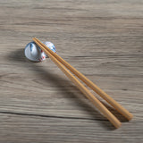 Sleepy Grey Cat Chopsticks Rest

Porcelain gray sleepy cat chopstick rest / pen rest.