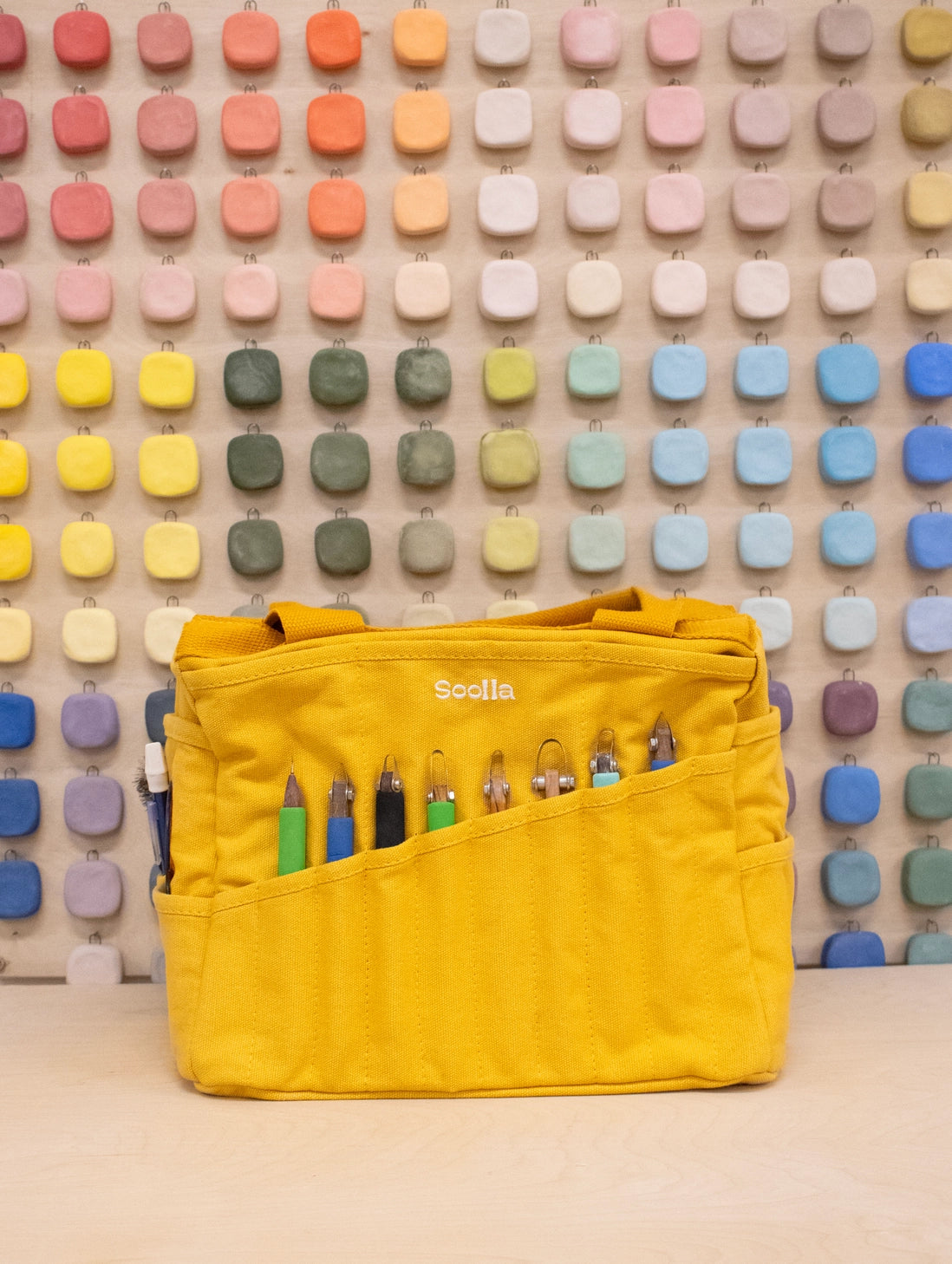 Soolla® Studio Bag – Sunset Mustard 

Your art is bold. Your bag should be too. The world's most loved art supply bag, pottery tool bag & knitting project bag – backed by over 20,000+ global artists!