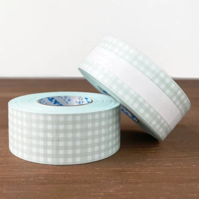 Stamp Marche Gingham Label Sticker Roll - Gray

Label stickers with Stamp Marche original designs.&nbsp;These are stickers originally for price tag applicators,now featuring a gingham check pattern!&nbsp;They can also be used to seal letters and envelopes, or as decorative materials for your planner. Fold them in half to use as index stickers or write or stamp them. Each pack contains 1,000 stickers with the same design, making them ideal for daily use or sharing.

Product Size: Approx. 55 x 21.6 mm in diam