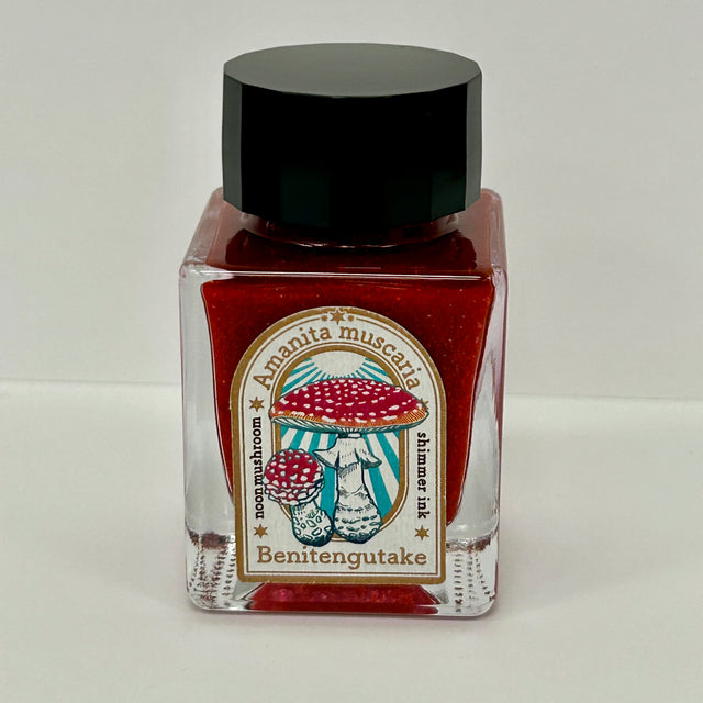 TONO &amp; LIMS Ink - Special Collaboration - Mushroom Image Ink Benitengutake Shimmer

The Special Collaboration collection features inks from Tono &amp; Lims&nbsp;during the "A Space Walk 2025" event in New York City! These collaboration inks shine uniquely with playful elements such as shimmer paired with fluorescent colors.

Collaboration with&nbsp;nocco
30ml

Dye-based ink
Shimmer