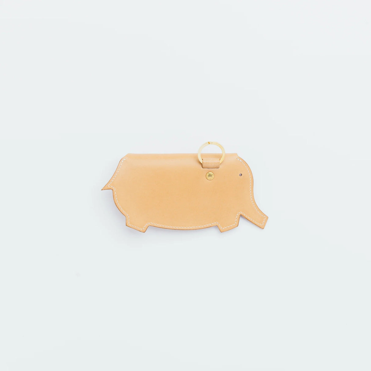 A wallet with a elephant motif.

It is durable and can be used for many years, and the design is cute and makes a nice accent.

Size: W17×H12.5cm
Leather Products
We use natural leather. While we avoid pieces with damage that could cause tearing, natural marks, wrinkles, and other characteristics are part of the leather’s charm and may be present on the product. Even within the same type of leather, color, thickness, and texture may vary.
Please be careful to avoid stains or color transfer from water exposu