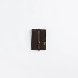 The SUPERIOR LABOR Glove Leather - Tool Holder

The discontinued tool holder&nbsp;is back with a redesigned construction.

The raw-cut edges are accented with a brass tag, and the interior logo is finished with gold foil.&nbsp;The result is a refined, elegant look that still feels light and airy.&nbsp;It’s perfect for carrying pens and other everyday tools.

Size: W10.5×H15.5×D2cm
About the Leather – Japanese Glove Leather

Made from durable and supple Japanese glove leather, known for its lightness and str