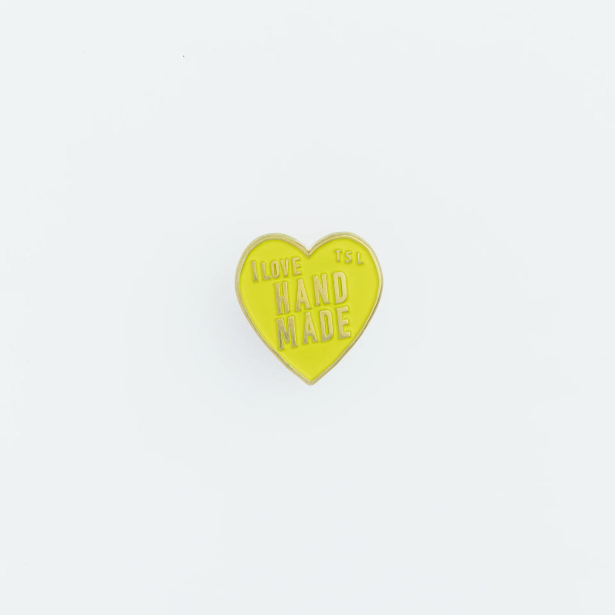 The popular "I love HANDMADE" design, well-known from our patches, is now available as a colorful pin!

It comes in 10 colors, matched to the paint colors of our engineer bags.

The metal parts are made from solid, unplated brass.

As you use it, the brass will develop a natural patina over time—enjoy the changing character that comes with age.

Color: The color you see on your screen may differ from the actual product.

Brass Products

Due to the nature of brass, some areas may appear slightly tarnished du