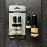 The Tim Holtz Distress® Tiny Blending Tool features interchangeable foam tips ideal for applying inks and other mediums to smaller areas on your craft projects. Wood handle provides convenient control and the round foam provides more cushion for mess-free application.