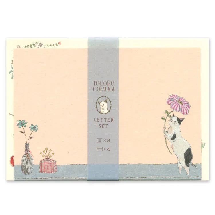 Tocorocomugi Flower Kitty Letter Set

We will deliver the unique daily life of Comugi animals that will make you feel warm and gentle.
A letter set that is conveniently sized and easy to gift to others.
You can enjoy plenty of illustrations with multiple letters and envelopes.