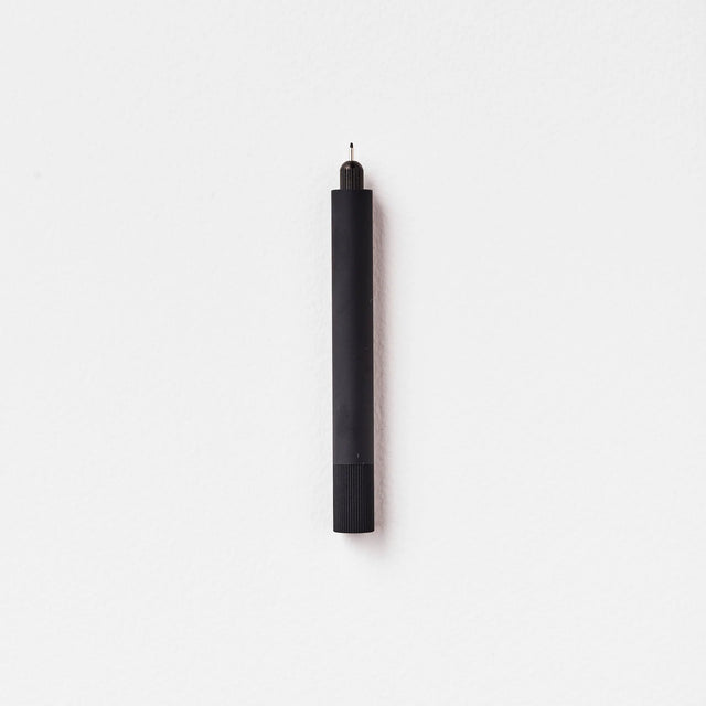 A Mini Pen for Your Big Ideas

The Lumos Mini is a beautiful and infinitely refillable fineliner, writing, and brush pen, including 9 professional artist's tips and 2 writing tips, all in a compact, pocket-friendly package.