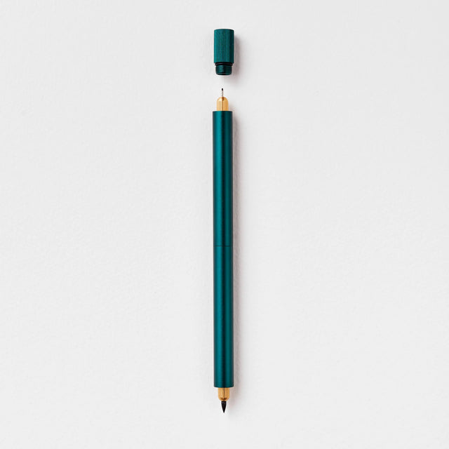 Tom's Studio - Lumos Pro Duo Refillable Pen - Ivy

A beautiful and infinitely refillable fineliner, writing, and brush pen, including 9 professional artist's tips and 2 writing tips.