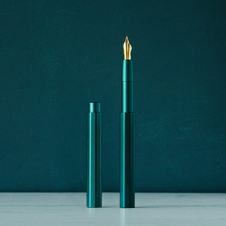 Tom's Studio - The Studio Pocket Fountain Pen 2.0 - Ivy