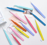 This tool comes in handy for all your craft projects, especially when handling small beads and stickers. These precision tweezers are flexible and convenient.&nbsp;