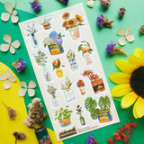 🌻🥫 @ohwelladays turns everyday containers into a little upcycled garden! From instant noodle cups blooming with sunflowers to SPAM tins overflowing with hydrangeas and monstera leaves, these recycled treasures are soup-er fun to stick anywhere! Who knew canned goods and convenience store drinks could make such unbe-leaf-ably cool planters?

Art by: @ohwelladays
